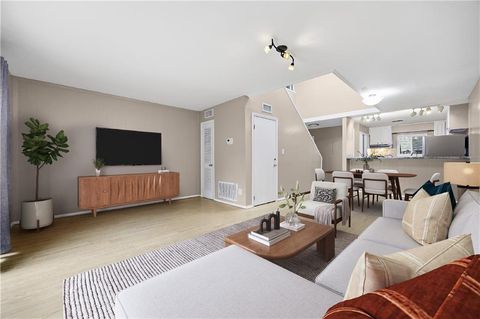 Condo For Sale - 346 Carpenter Drive #85<br/> Atlanta, GA 30328