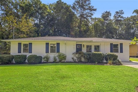 Photo of 1948 E STARMOUNT Way, Decatur, GA 30032 (MLS # 7644285)