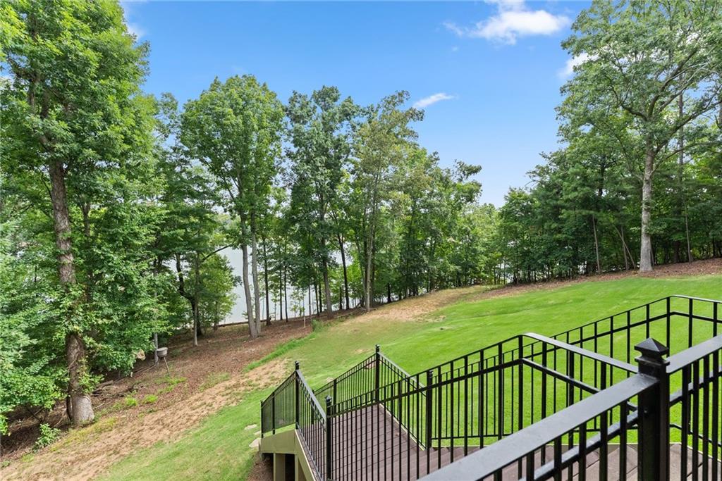 2819 NE Point Overlook