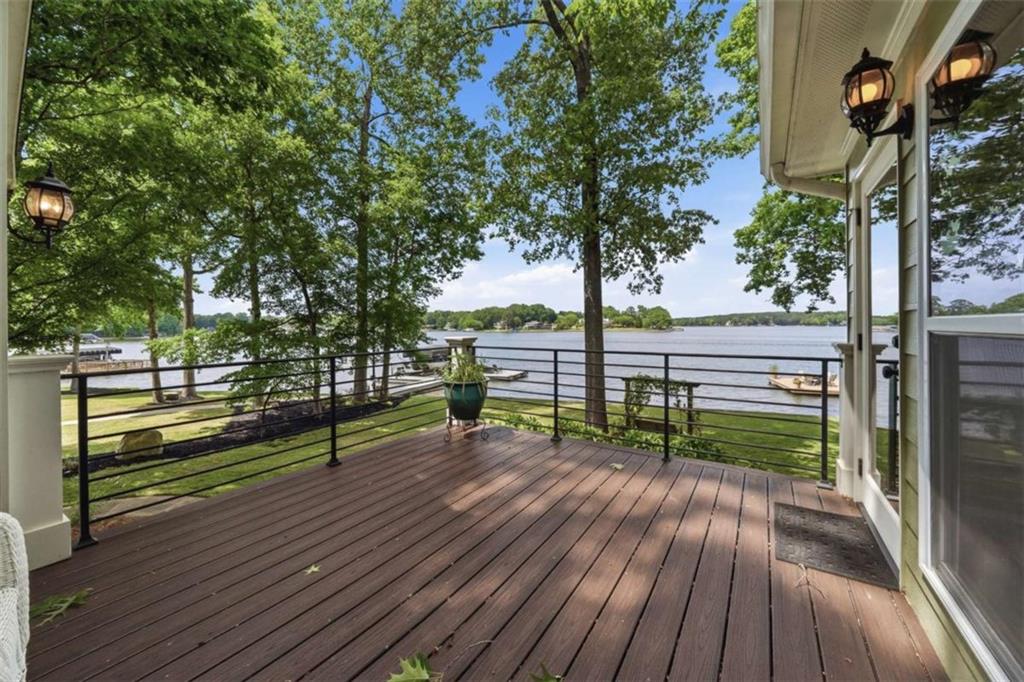 165 Lakeview Drive