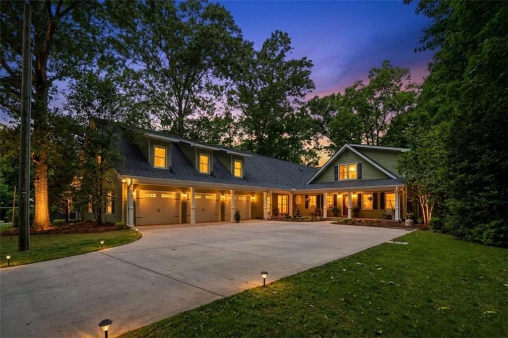165 Lakeview Drive
