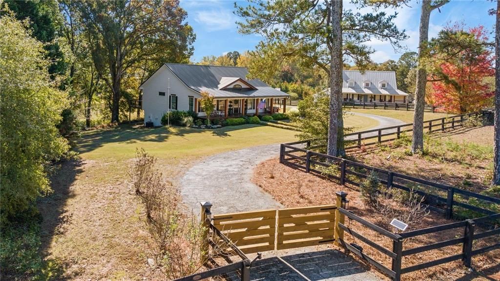 Photo of 7933 Midway Road, Alpharetta, GA 30004 (MLS # 7684797)