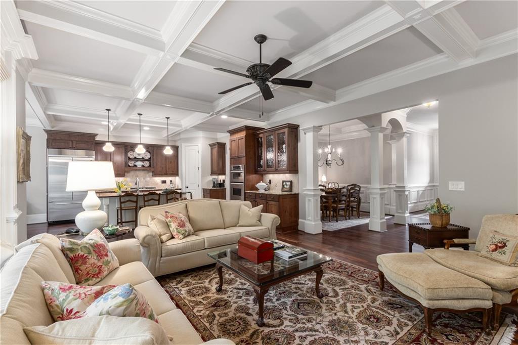 320 Wisteria Circle, Roswell, Georgia image 12