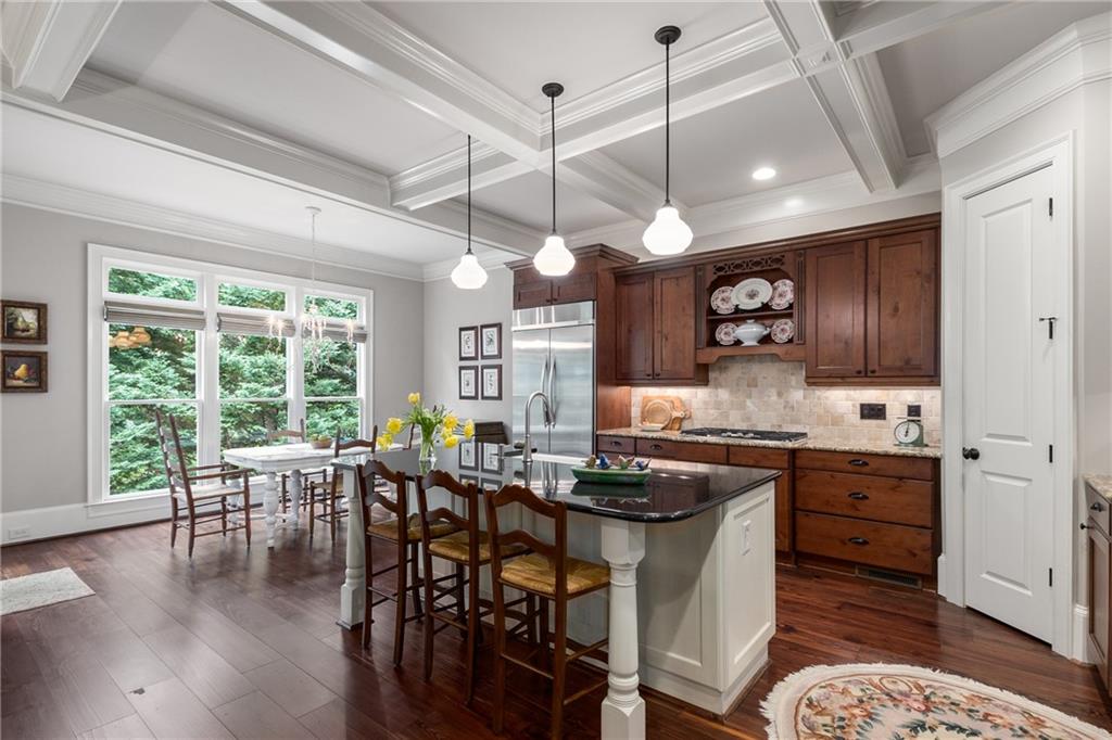 320 Wisteria Circle, Roswell, Georgia image 13