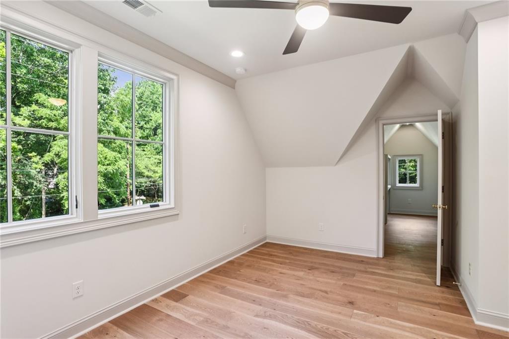 OAKTON - Residential