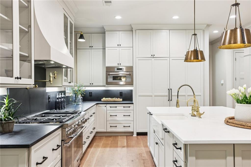 OAKTON - Residential