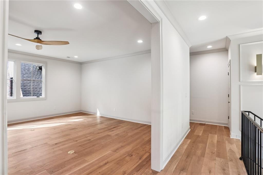 OAKTON - Residential