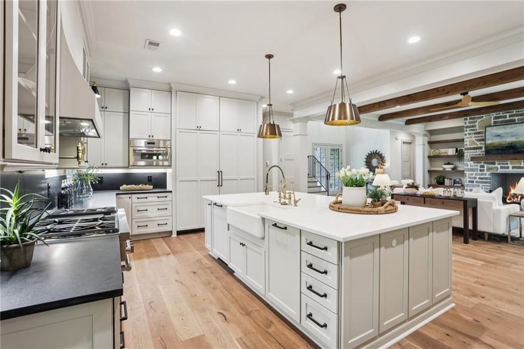 OAKTON - Residential