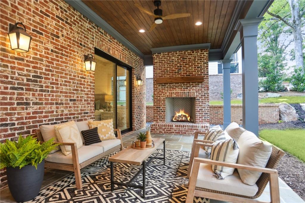 OAKTON - Residential