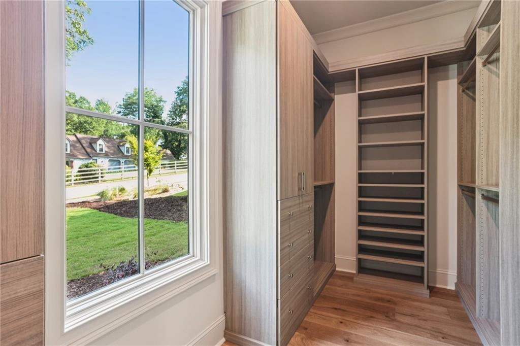 OAKTON - Residential