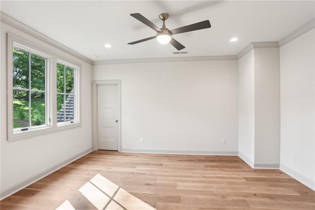 OAKTON - Residential