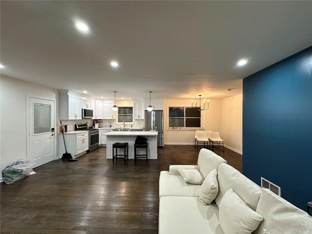 2691 Westchester Drive