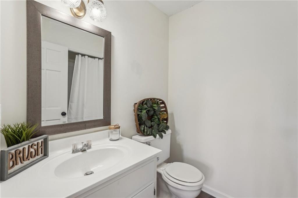 608 Manning Road, Marietta, Georgia image 22