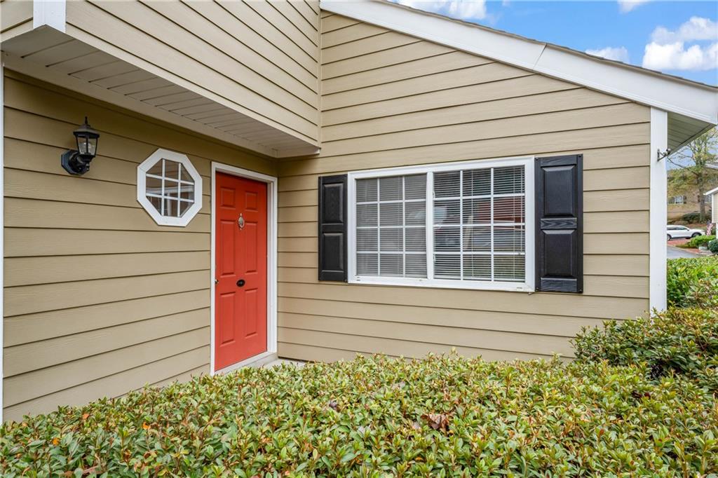 1468 Briarwood Road NE 2002