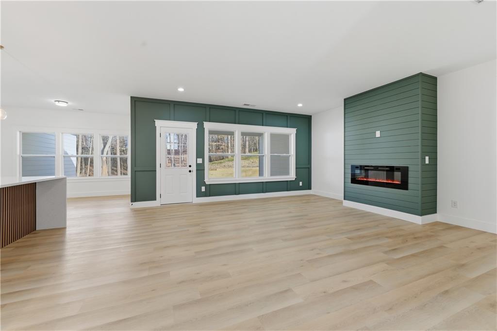 177 Summit Ridge Drive SE