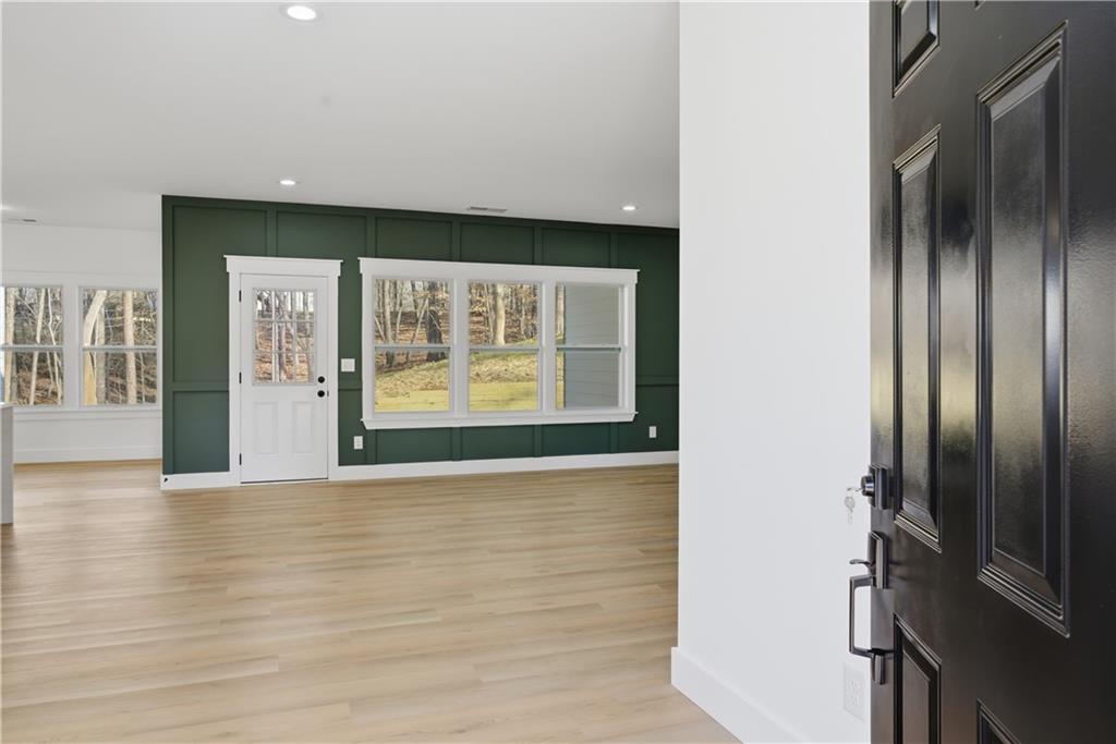 177 Summit Ridge Drive SE