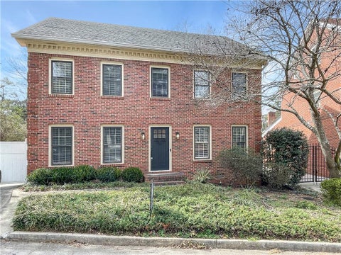 Homes For Sale - 3145 Queens Walk<br/> Atlanta, GA 30345