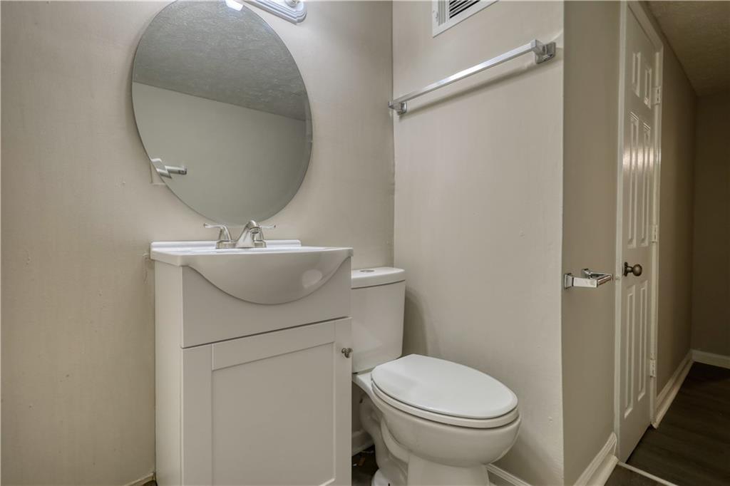7535 Asbury Drive, Riverdale, Georgia image 39
