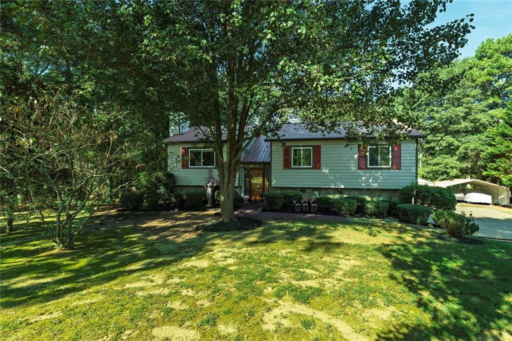 101 Holly Creek Court