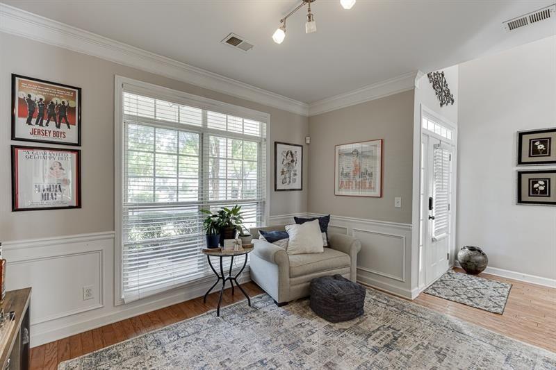 3900 Baluster Court