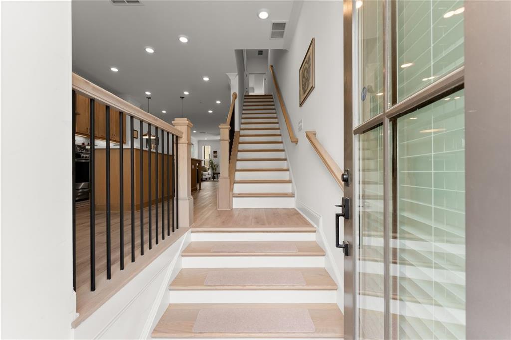 320 Olmstead Way