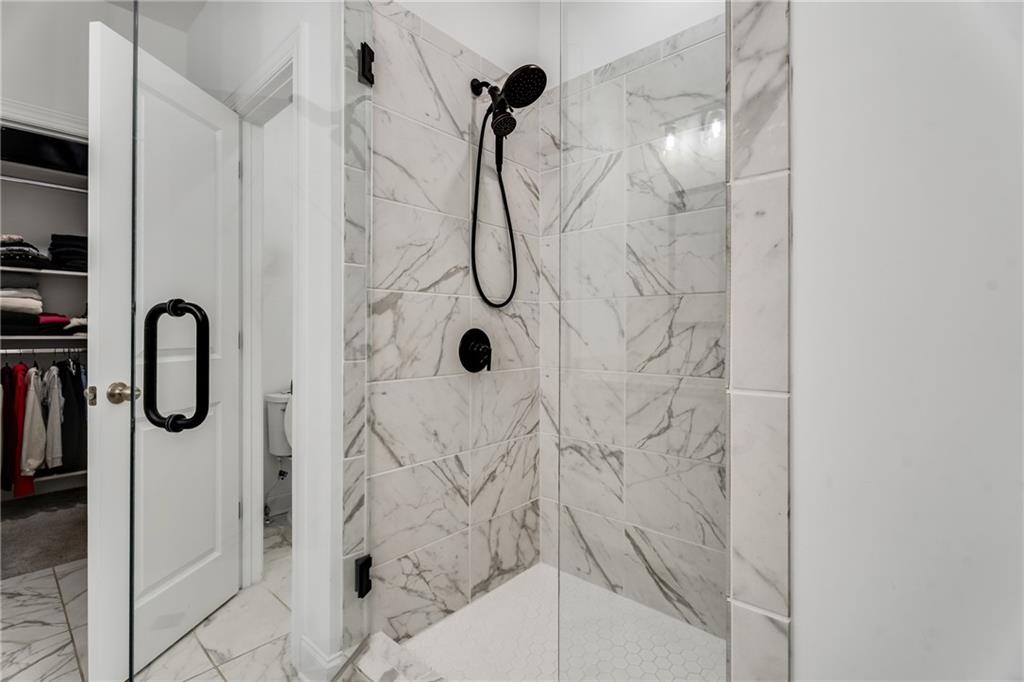 6635 Beacon Drive, Atlanta, Georgia image 24