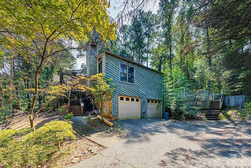 2615 Rocky Springs Drive