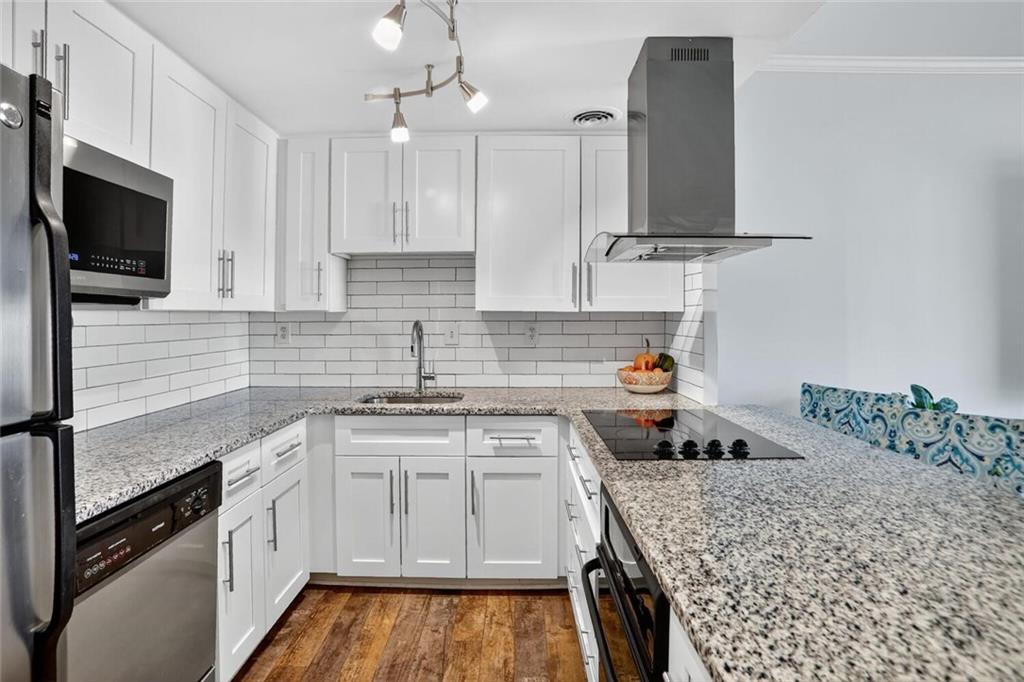 Brookwood Park - Residential