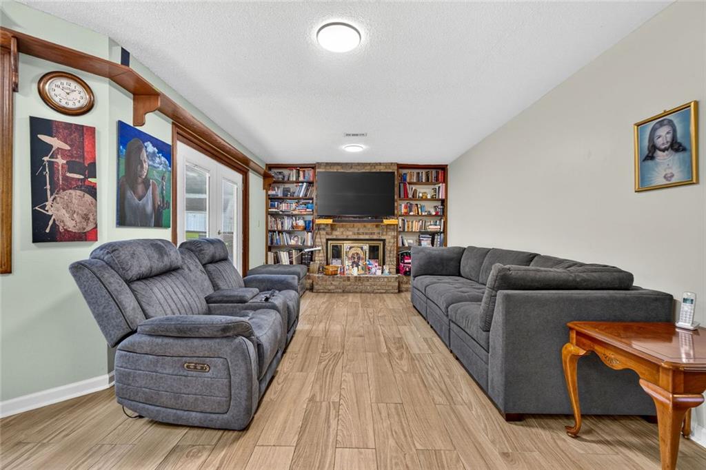 301 Martingale Drive