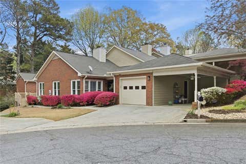 Townhouse For Sale - 3269 Embry Downs Court<br/> Dekalb County, Atlanta, GA 30340