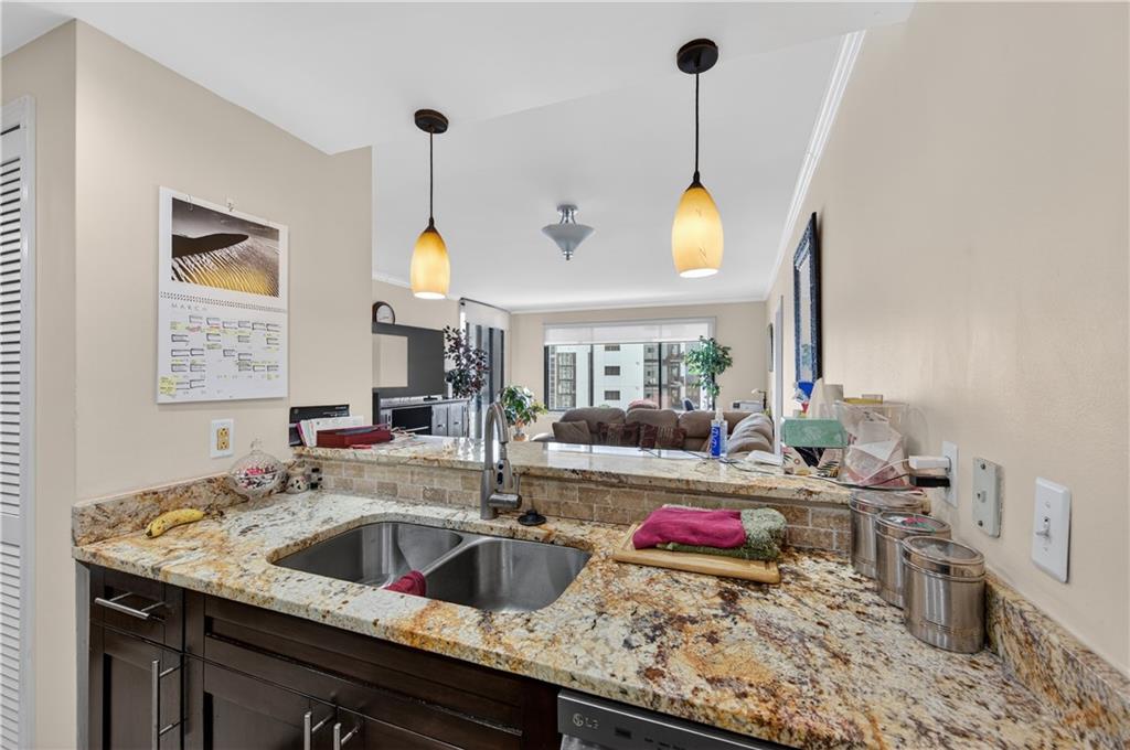 3481 Lakeside Drive NE 2706