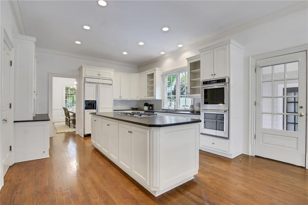 12 Old Paces Place NW