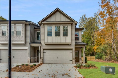 Townhouse For Rent - 500 Rockfern Court<br/> Gwinnett County, Lilburn, GA 30047
