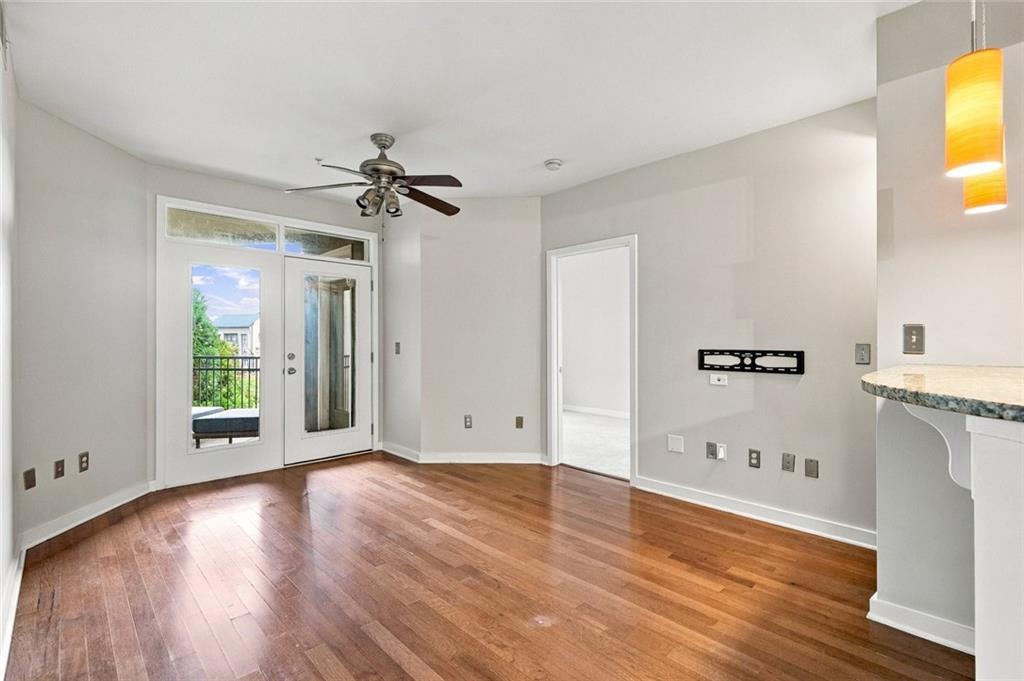 390 17th Street NW 5042