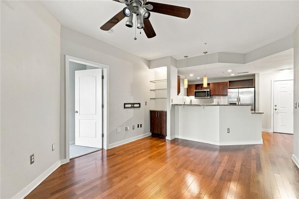 390 17th Street NW 5042