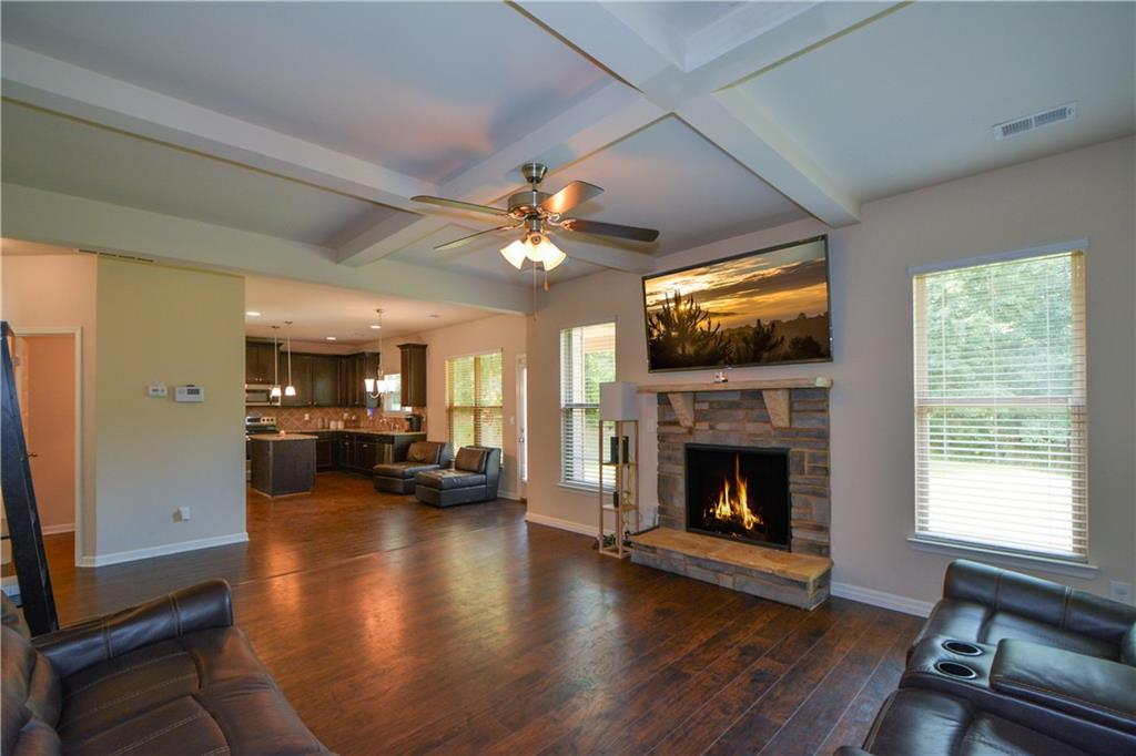 6816 Diamond Drive, Rex, Georgia image 9