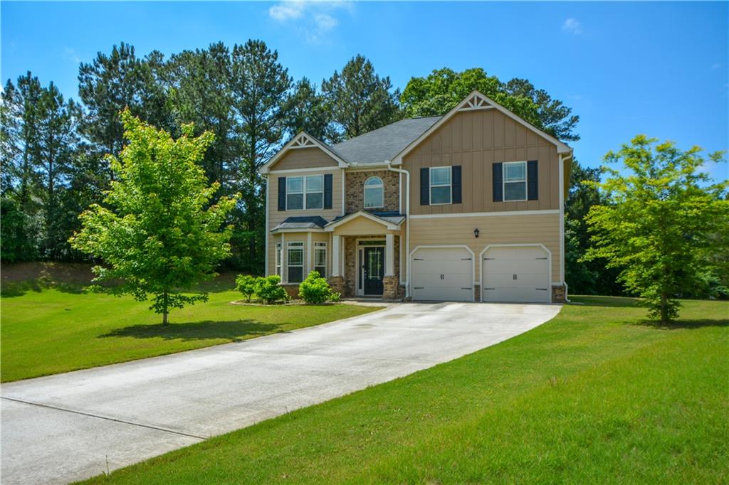 6816 Diamond Drive, Rex, Georgia image 1