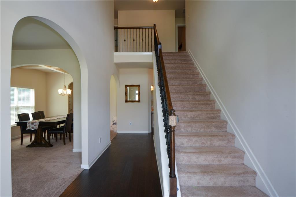 6816 Diamond Drive, Rex, Georgia image 2