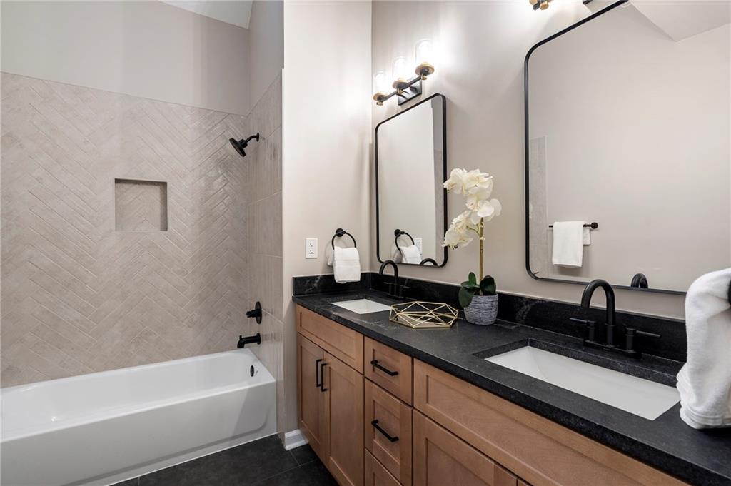 West Hampton - Residential