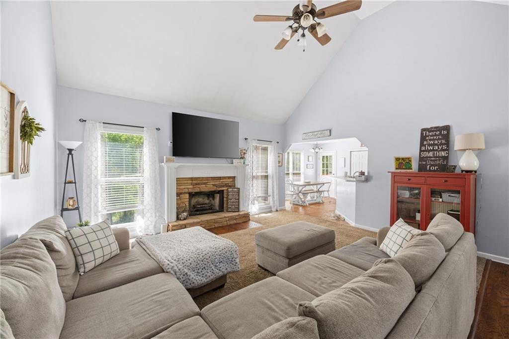 840 Whitby Drive, Douglasville, Georgia image 9