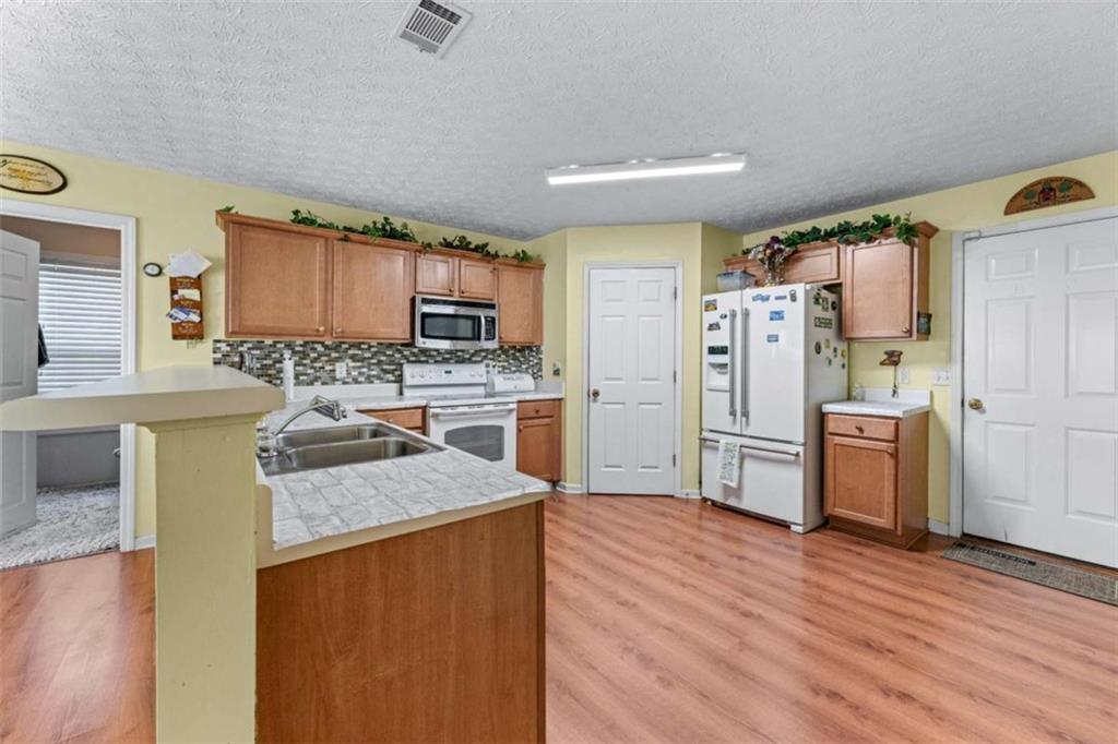 3920 Vine Gate Drive, Lithonia, Georgia image 11