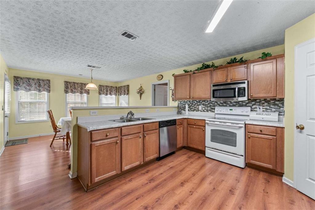 3920 Vine Gate Drive, Lithonia, Georgia image 12
