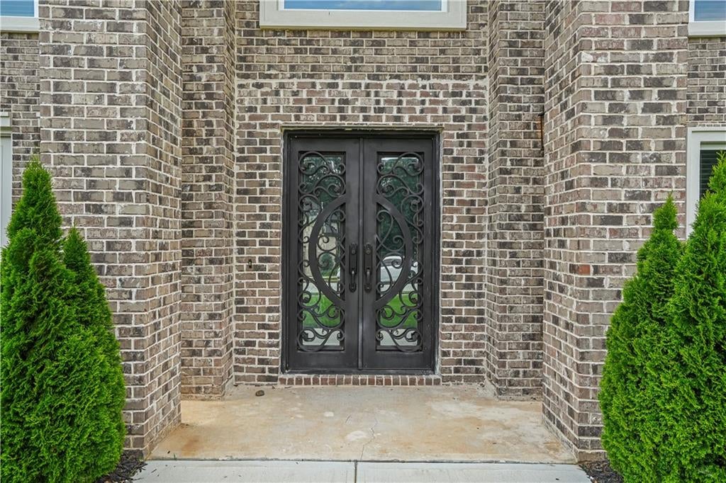 4628 Mossey Drive