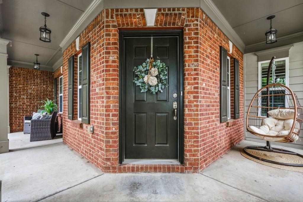 609 Redbud Terrace