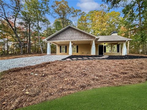 Homes For Sale - 730 Carrie Cove Lane<br/> Clarkesville, GA 30523