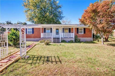 2624 Walnut Road Gainesville GA 30506