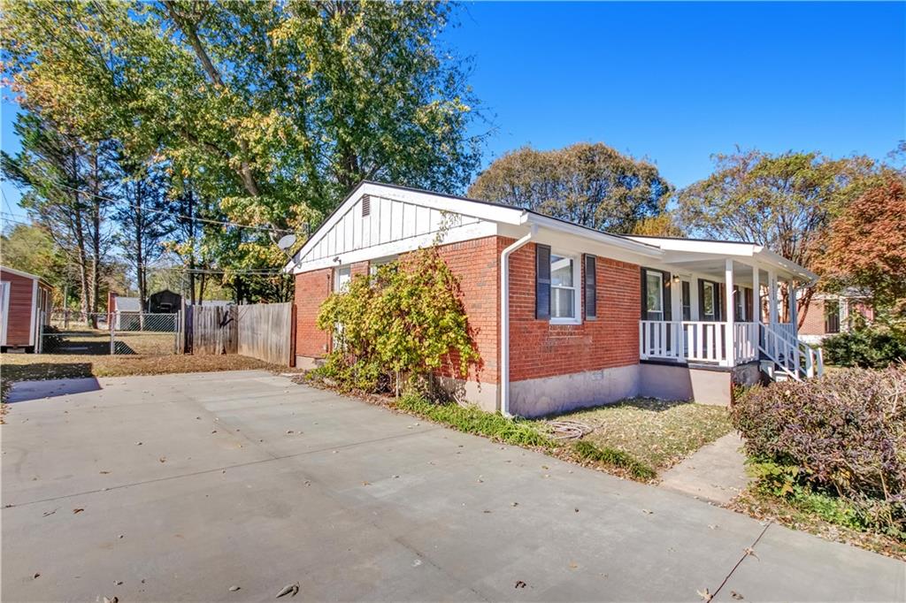 2624 Walnut Road