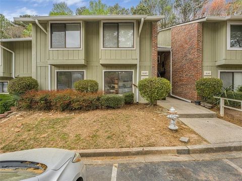 Condo For Sale - 2185 Surrey Court<br/> Marietta, GA 30067