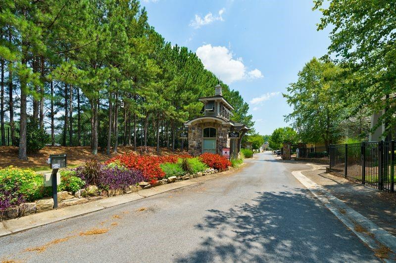 402 Falling Water Avenue, Woodstock, Georgia image 43