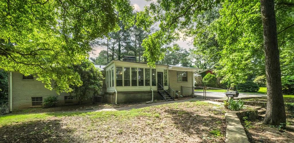 345 Fielding Court SW